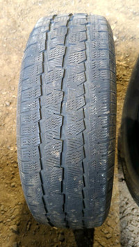 4 pneus d'hiver LT235/65R16 115/113R Autre ILink Winter IL989 33.5% d'usure, mesure 7-8-8-7/32