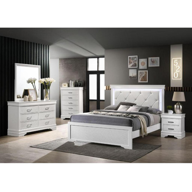 Italian Made Bedroom Set!!White Bedroom Set Sale!! in Beds & Mattresses in Hamilton - Image 3