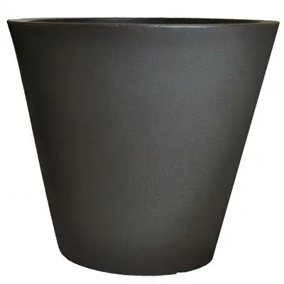Winston Porter Jaxsone Cosmopolitan Plastic Pot Planter