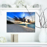 Made in Canada - East Urban Home White Sand Beach - Wrapped Canvas Photograph Print