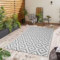 Lavish Touch Rectangle Taksha Abstract Plastic Indoor / Outdoor Area Rug in Silver/White