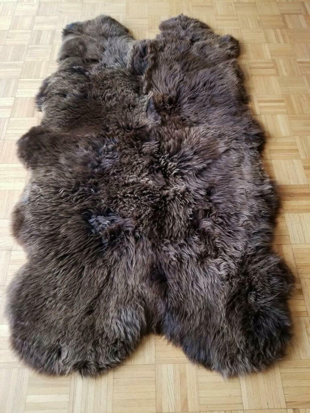 Sheepskin Rug Sheep Fur Rugs Sheep Skin Fur Free Shipping Canada Wide Interior Designer in Rugs, Carpets & Runners - Image 3