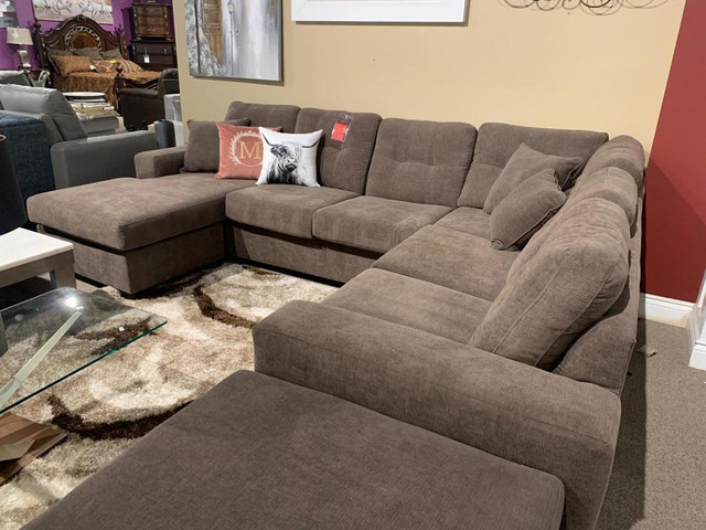 Green Tufted Sectional On Sale!!Color Choice Available in Couches & Futons in Leamington - Image 3