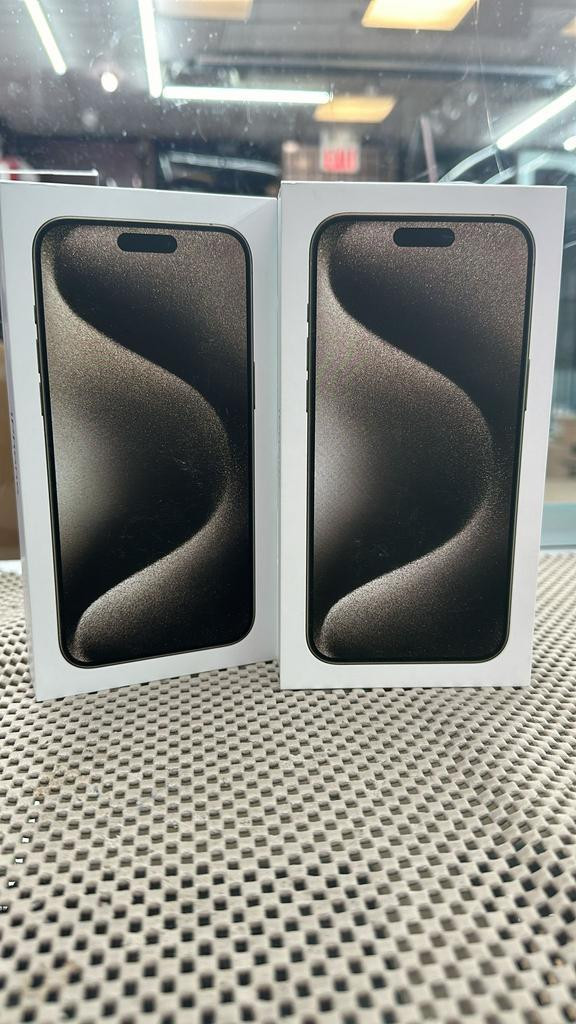 APPLE IPHONE 15 SERIES ON SALE!! BRAND NEW SEALED @MAAS_WIRELESS in Cell Phones in Toronto (GTA) - Image 2
