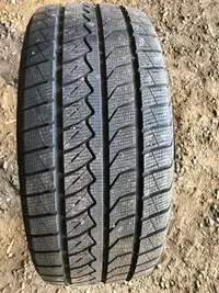 4 pneus d'hiver P235/50R18 101V Farroad FRD79 12.5% d'usure, mesure 9-8-9-9/32
