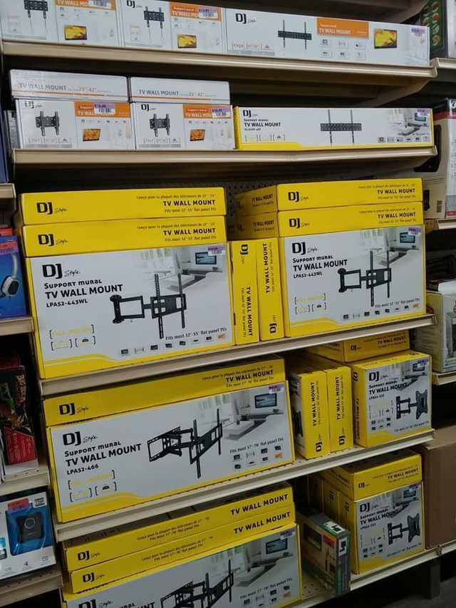 LIQUIDATION SUPPORTS MURAUX POUR TV 23PO A 70PO - PRIX IMBATTABLES BOOM LIQUIDATION TASCHEREAU in Video & TV Accessories in Longueuil / South Shore
