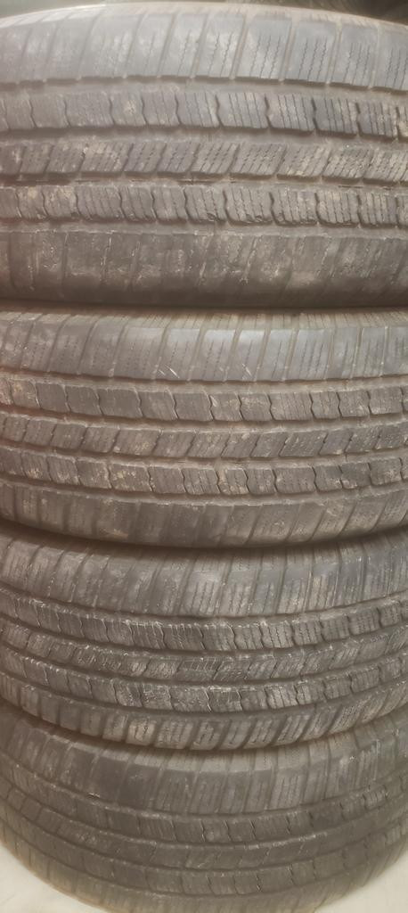 (D116) 4 Pneus Ete - 4 Summer Tires 265-65-18 Michelin 5-6/32 in Tires & Rims in Greater Montréal