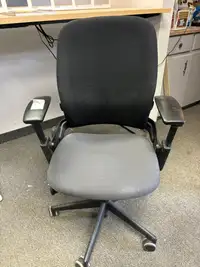 Steelcase Leap V2 3D Chair in Excellent Condition-Call us now!