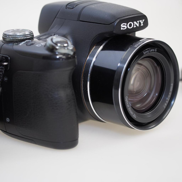 Sony Cybershot (USED ID: C-684 JL) in Cameras & Camcorders
