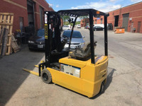 Used Yale,forklift, lift truck 3200lbs capacity 15.5ft Max Lifting Height decent battery