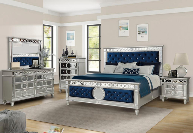 Floor Model Clearance !! White and Gold Bedroom Set on Sale !! in Beds & Mattresses in Mississauga / Peel Region - Image 4