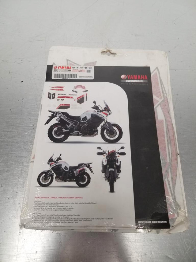 Kit graphique Yamaha Super Tenere in Motorcycle Parts & Accessories - Image 2
