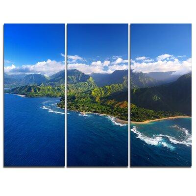 Design Art Na Pali Coast Wide View - 3 Piece Graphic Art on Wrapped Canvas Set in Arts & Collectibles