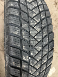 4 pneus dhiver P175/65R15 84T GT Radial Champiro Winterpro 38.0% dusure, mesure 8-7-7-8/32