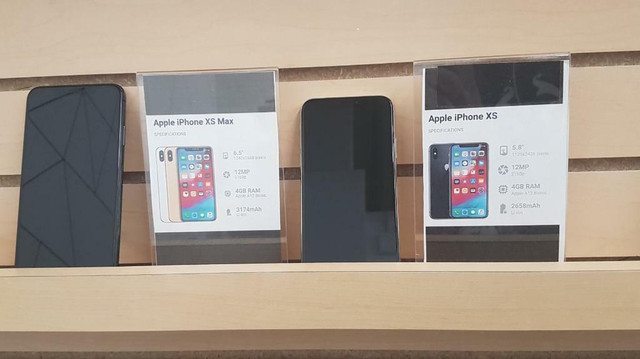 Spring SALE!!! UNLOCKED iPhone XS Max 64GB, 256GB New Charger 1 YEAR Warranty!!! in Cell Phones - Image 2