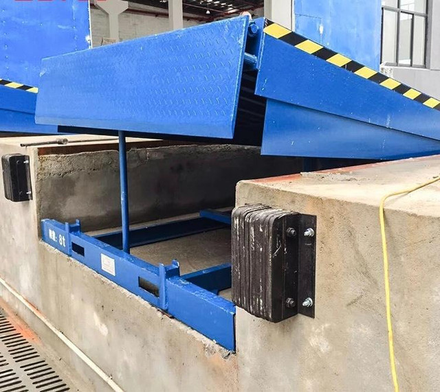 FINANACE AVAILABLE : Brand new Heavy duty  loading hydraulic dock leveler dock ramp (10T) in Other - Image 3