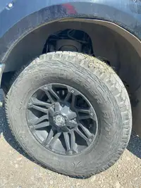 35X12.50R18  Set of 4 rims and tires that  come off from a 2013 FOED F-150