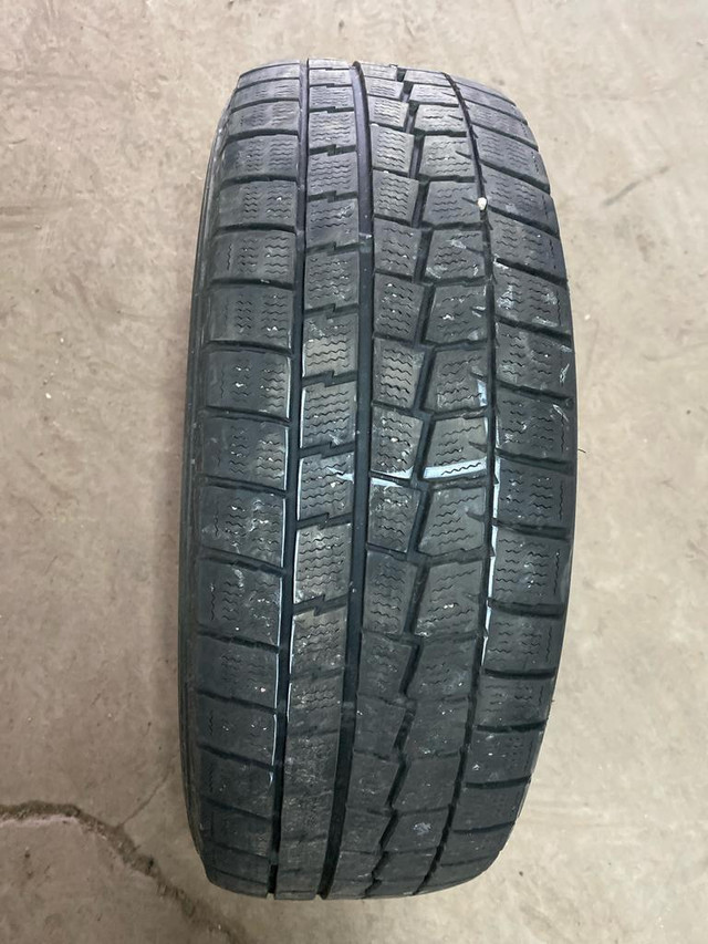 4 pneus dhiver P195/65R15 91T Dunlop Winter Maxx 49.5% dusure, mesure 5-6-5-6/32 in Tires & Rims in Québec City - Image 2