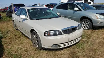 Parting out WRECKING: 2004 Lincoln LS