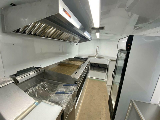 Food Truck &amp; trailers for Rent in Alberta Only- Now Booking March 2022 Limited units available in Other Business & Industrial in Alberta - Image 4