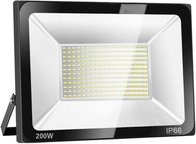 NEW 200W LED FLOOD LIGHT OUTDOOR IP66 BRIGHT WHITE B6200W in Outdoor Lighting in Alberta