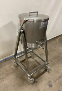 Jacketed Stainless-steel Tank that can Dump