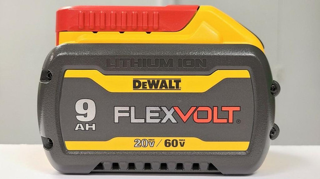 60V DeWALT FlexVolt 9Ah Li-Ion Battery in Power Tools in Calgary - Image 3