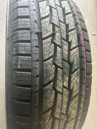 4 pneus dété neufs LT245/75R17 121/118S General Grabber HTS