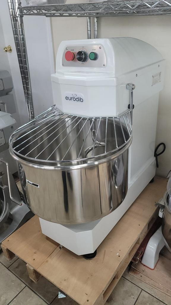 Commercial 50Qt Capacity Ten Speed Spiral Mixer- 208V Single Phase in Other Business & Industrial - Image 2
