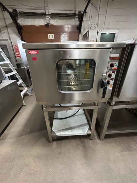 Convection Oven with steam injection,  Burlodge,  Electric inc. stand  *90 day warranty in Industrial Kitchen Supplies