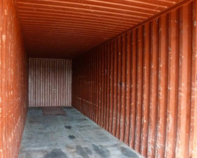 PICK YOUR OWN CAN - VIEW IT ON SITE BEFORE YOU PAY! -40 foot highcube seacan container - $3500  - DELIVERY AVAILABLE in Other Business & Industrial in Alberta - Image 3