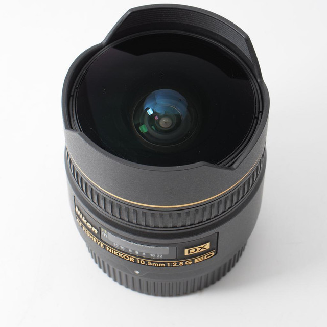 Nikon AF DX Fisheye-NIKKOR 10.5mm f/2.8G ED Lens (ID - 1950) in Cameras & Camcorders - Image 3