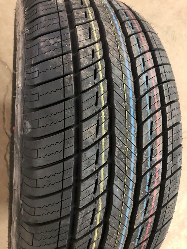 4 pneus dété neufs 255/55R18 105V Uniroyal Tiger Paw Touring A/S in Tires & Rims in Québec City