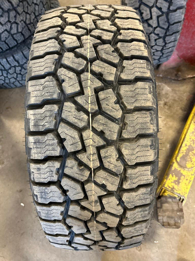 4 pneus dété LT305/65R18 124/121R Falken Wildpeak A/T3W (LT) -9.5% dusure, mesure 17-17-18-18/32 in Tires & Rims in Québec City - Image 2