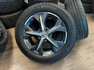 2018-2024 Honda HR-V OEM wheels and tires Edmonton Area Preview