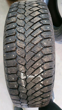 4 pneus dhiver P235/75R15 109T Gislaved Nord Frost 200 SUV 17.5% dusure, mesure 10-10-9-10/32