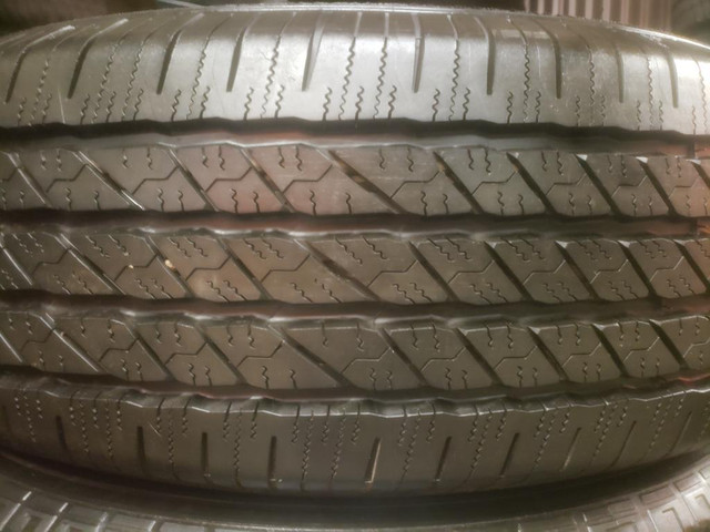 (D57) 1 Pneu Ete - 1 Summer Tire 255-70-18 Michelin 10/32 in Tires & Rims in Greater Montréal