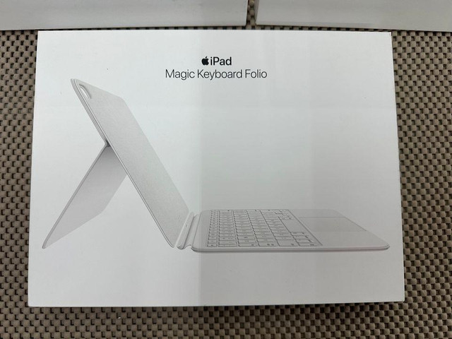 Apple Magic Keyboard Folio for iPad 10. BRAND NEW SEALED @MAAS_WIRELESS in iPads & Tablets in Toronto (GTA) - Image 2
