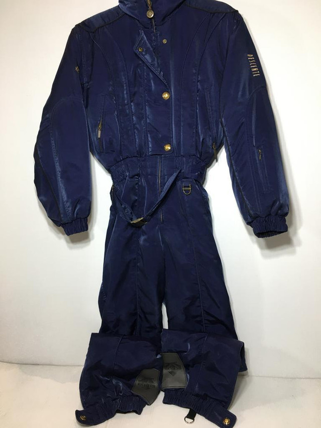 Descente Womens DH Ski Suit - Size 6 - Pre-owned - 9EW1S3 in Women's - Tops & Outerwear in Calgary