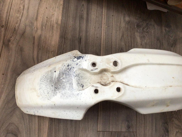 1984 1985 1986 Honda XR200R XR250R Front Fender in Motorcycle Parts & Accessories - Image 3