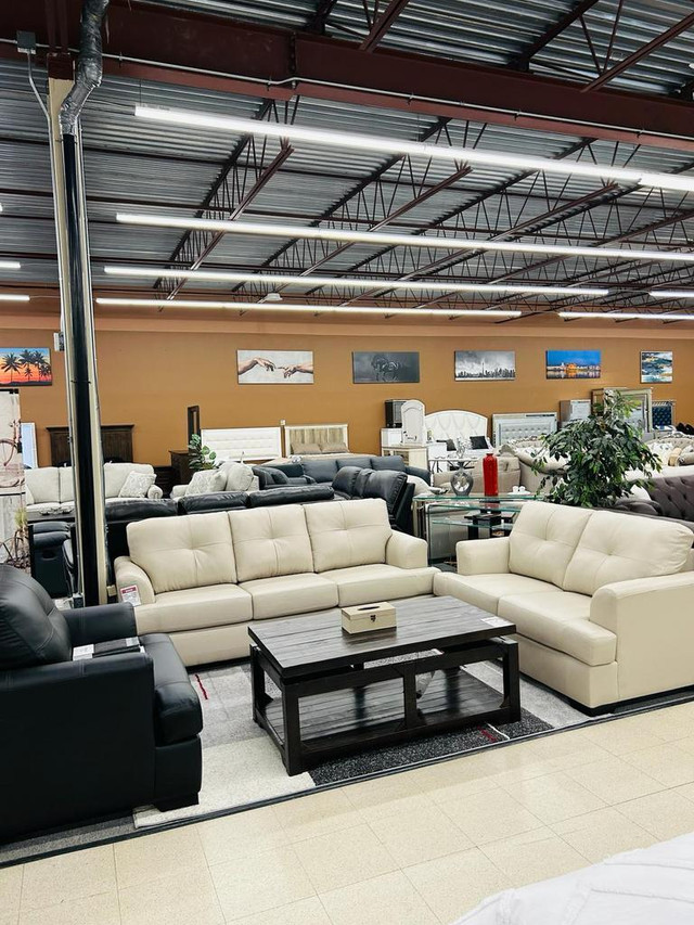 Genuine Leather Sofa Set on Discount !! Free Local Delivery !! in Couches & Futons in Chatham-Kent - Image 2