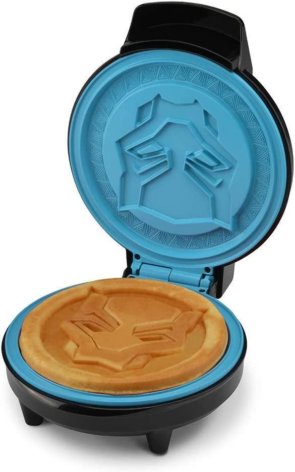 KIDS GO CRAZY FOR MARVEL AVENGERS WAFFLE MAKERS --- Check our discount price !!! in Other - Image 3