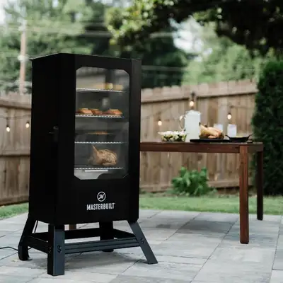 EXCLUSIVE DEAL TODAY! Masterbuilt Digital Electric Smoker - Precise Temperature Control, FREE Fast Delivery