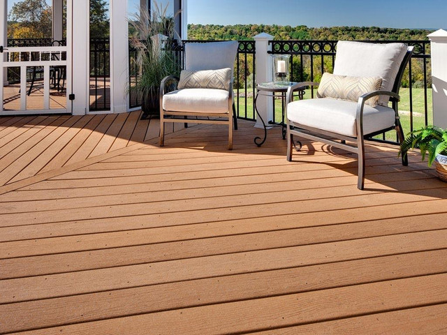 MoistureShield Vantage™ UnCapped Wood Composite Decking w Reversible Boards  Available in 12, 16 and 20 in 4 Colors in Decks & Fences in Alberta