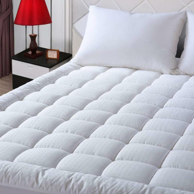 NEW DOBBY QUILTED MATTRESS TOPPER MICROFIBER PILLOW TOP in Bedding in Alberta - Image 2