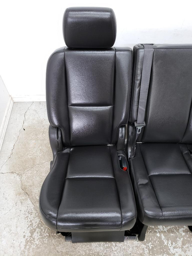 Yukon Tahoe 2nd Row Bench Truck Seat Denali 2013 Short Chev in Other Parts & Accessories - Image 2