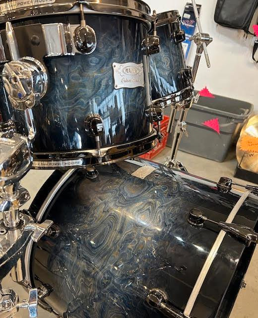 Mapex Orion Blue Burl Batterie Maple Shell Kit 10-12-14-16-22-3 stands - usagée-used in Drums & Percussion in Québec - Image 3