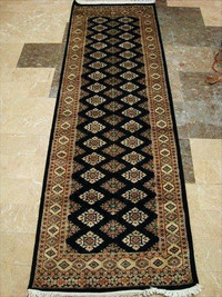 Exclusive Black Jaldar Mahal Ivory Touch Hand Knotted Hall Way Runner Rug (8.0 X 2.6)'