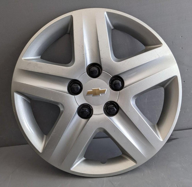 Chevrolet Impala 12-15 wheel cover enjoliveur hubcap couvercle cap de roue in Auto Body Parts in Greater Montréal