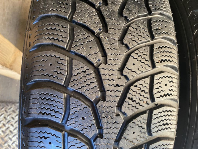 225/60/17 SNOW TIRES WINTER CLAW SET OF 2 $140.00 TAG#N1611 (NPLN503144N3) MIDLAND ON. in Tires & Rims in Ontario - Image 2